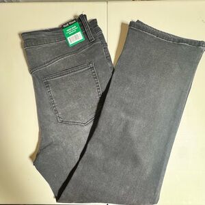 Well Worn High Rise Classic Straight Jeans Gray Size 12/32 Stretch Denim
